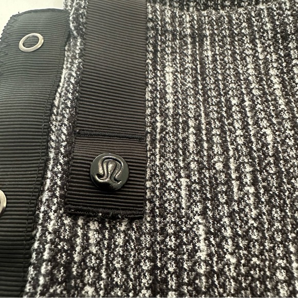 Lululemon vinyasa scarf - Picture 2 of 11